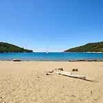 Apartmán 1 Bedroom In Saplunara