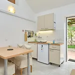 1 Bedroom In Apartamento Saplunara